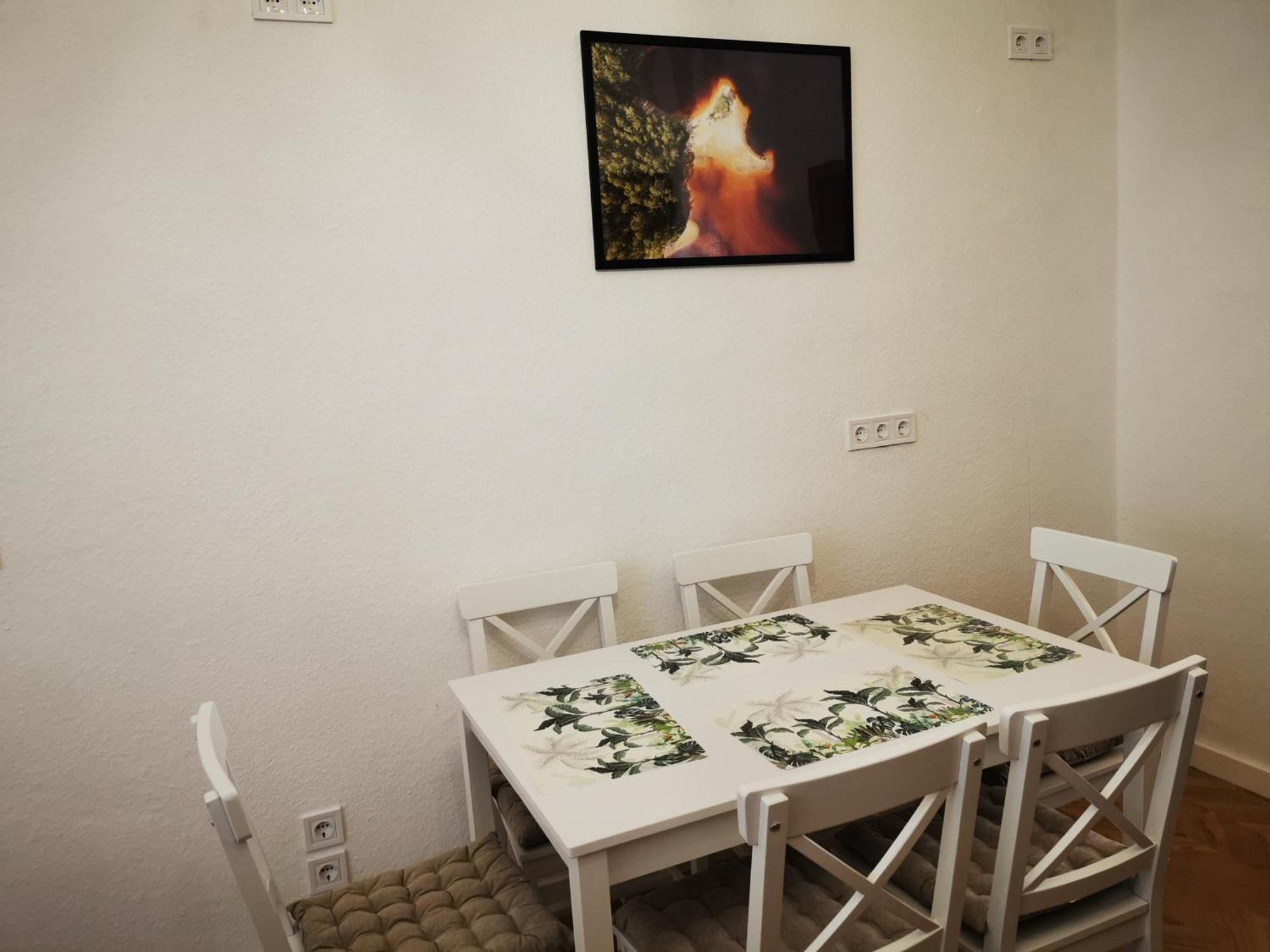 באד מוסקאו Under The Hill Plus מראה חיצוני תמונה